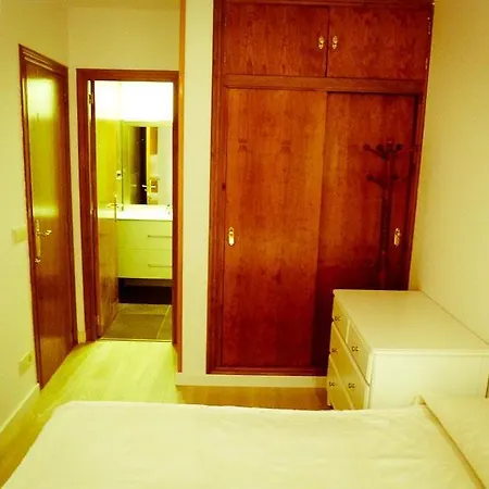 Inmobiliaria - Admite Mascotas Apartamento *