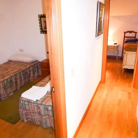 Inmobiliaria - Admite Mascotas Apartamento *